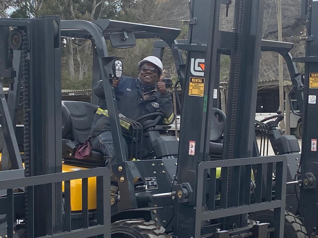 Goldstar Trucking Forklifts